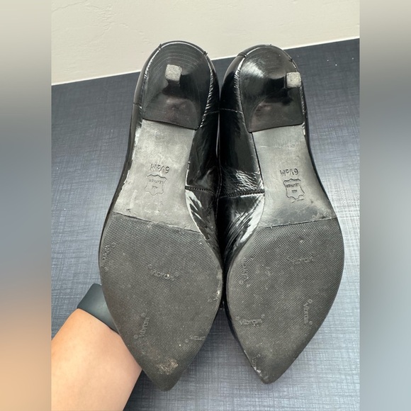 Tory Burch Eliza Black Patent Leather Kitten Heel Pointed Toe Timeless Size 6.5 - Picture 4 of 9